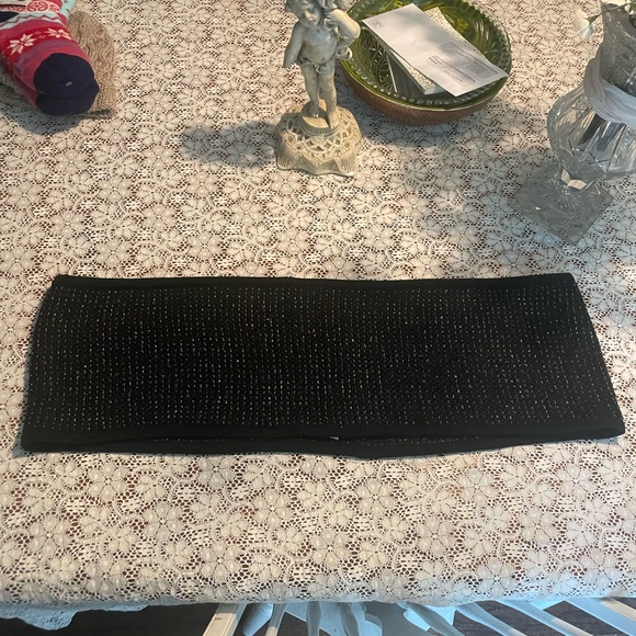 Black w silver bling Talbots winter scarf NWT - Picture 3 of 3